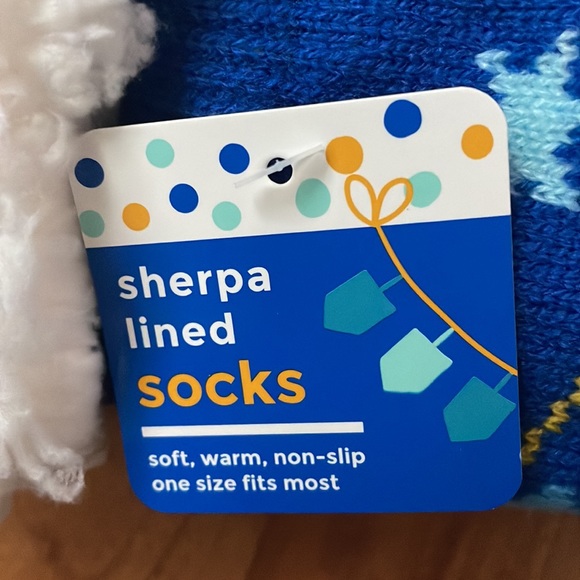 Happy Hanukkah Sherpa slipper socks. NWT - Picture 2 of 3